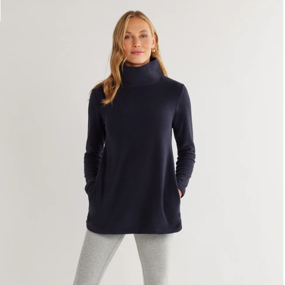 Dudley Stephens Tops - NWOT Dudley Stephens Cobble Hill Tunic in Vello Fleece